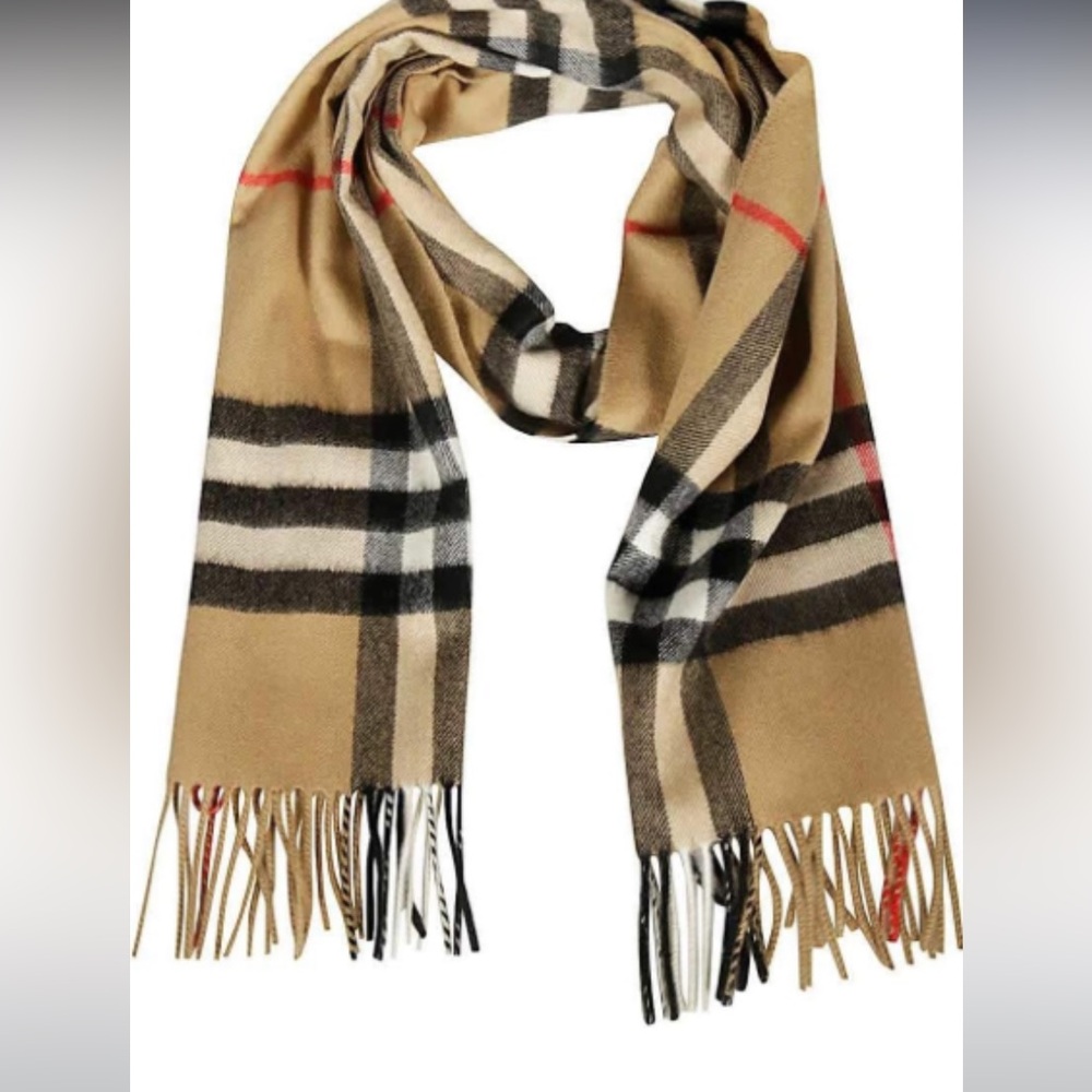 BURBERRY Classic Check Cashmere Scarf - Archive beige